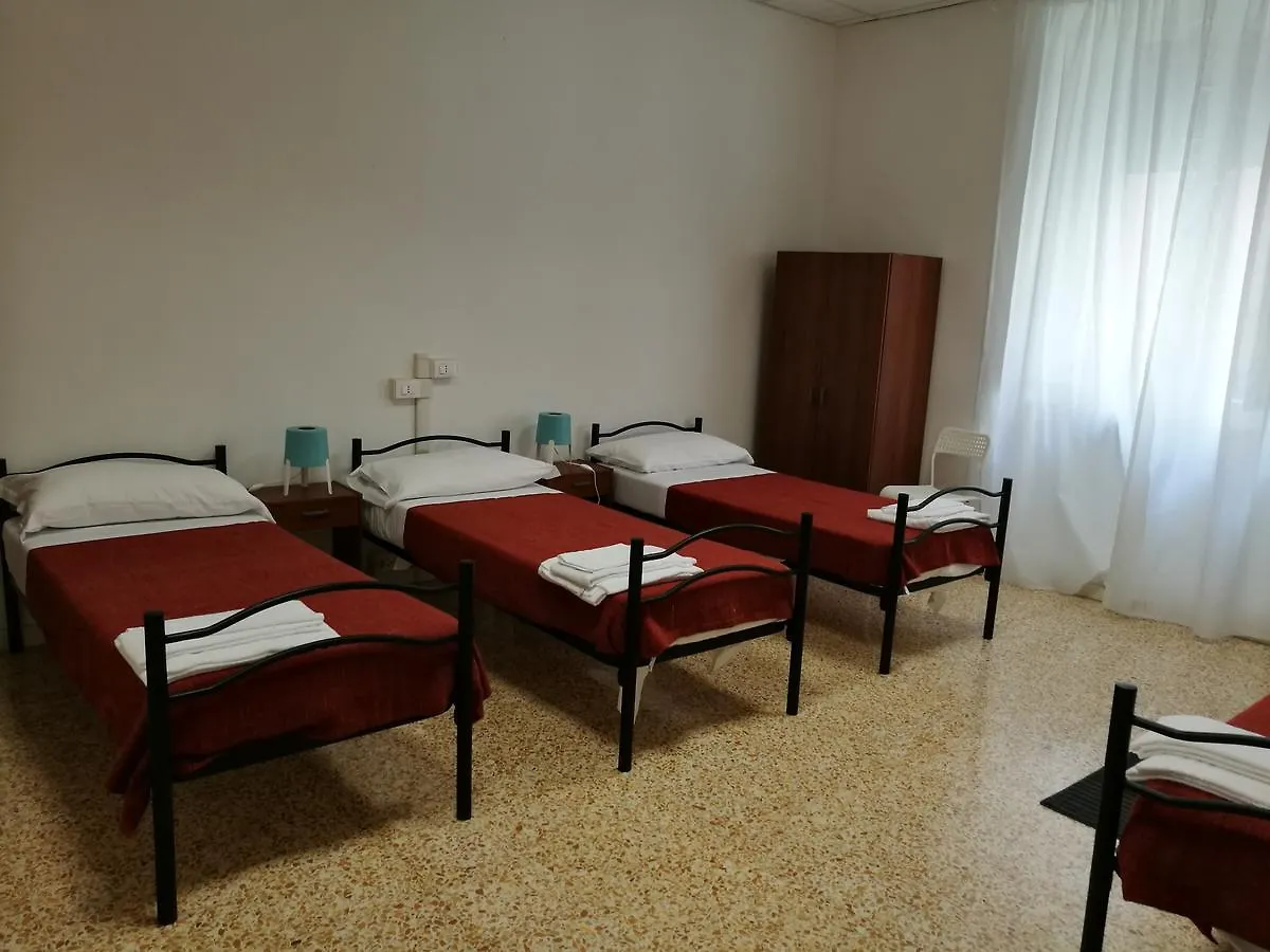Leda B&B Livorno 3*,  Italien